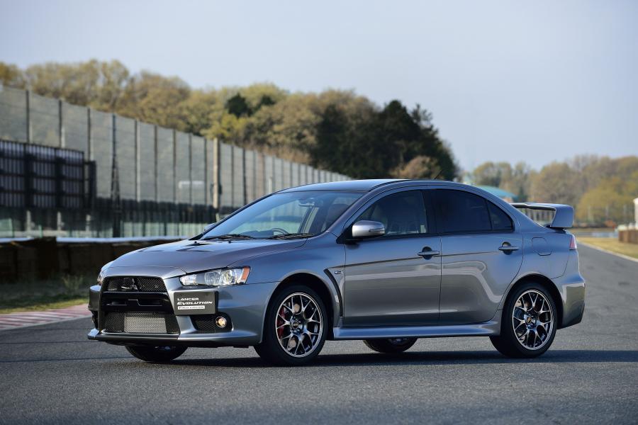  Mitsubishi Lancer Evolution X Final Edition 2015 года  (фото 15 из 30)